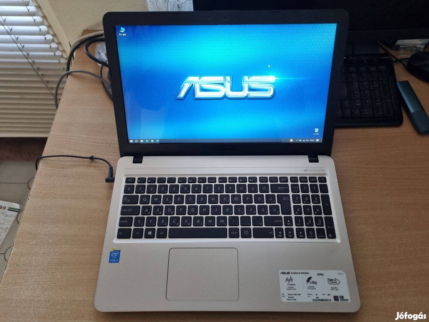 Asus Vivobook X540LA Laptop [4x2,0Ghz/4GB/SSD/W10]